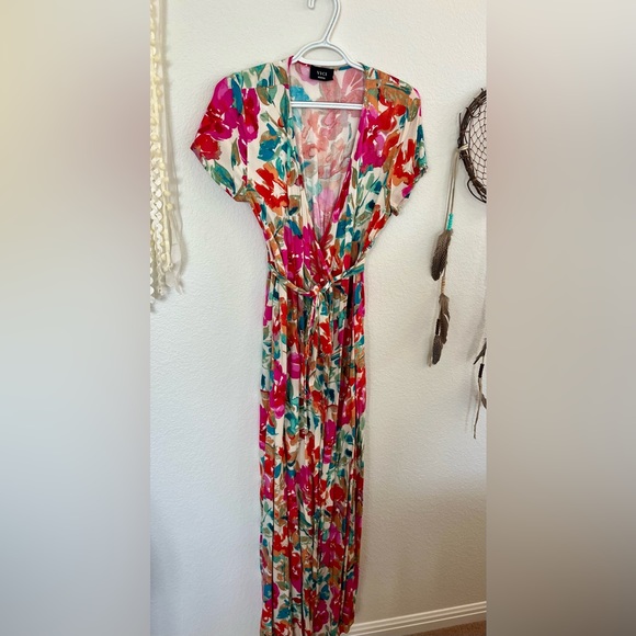 Colorful Maxi Dress - Picture 1 of 8
